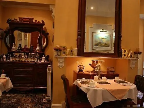 Ba Ba Guest House Chester