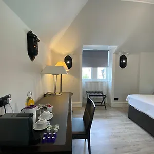 https://no-6-west-coates.edinburghhotelsuk.org