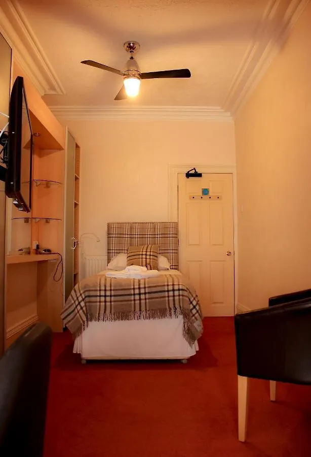 Ba Ba Guest House Chester 4*,