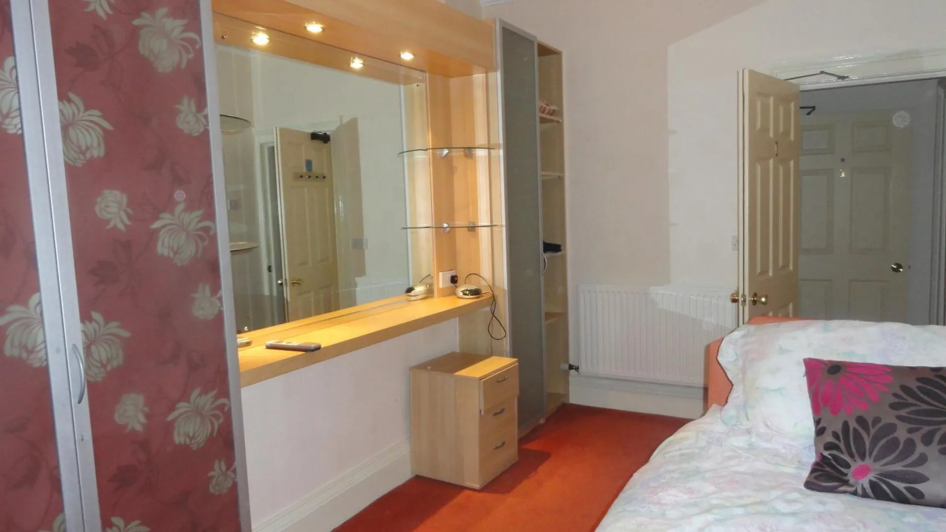 Ba Ba Guest House Chester