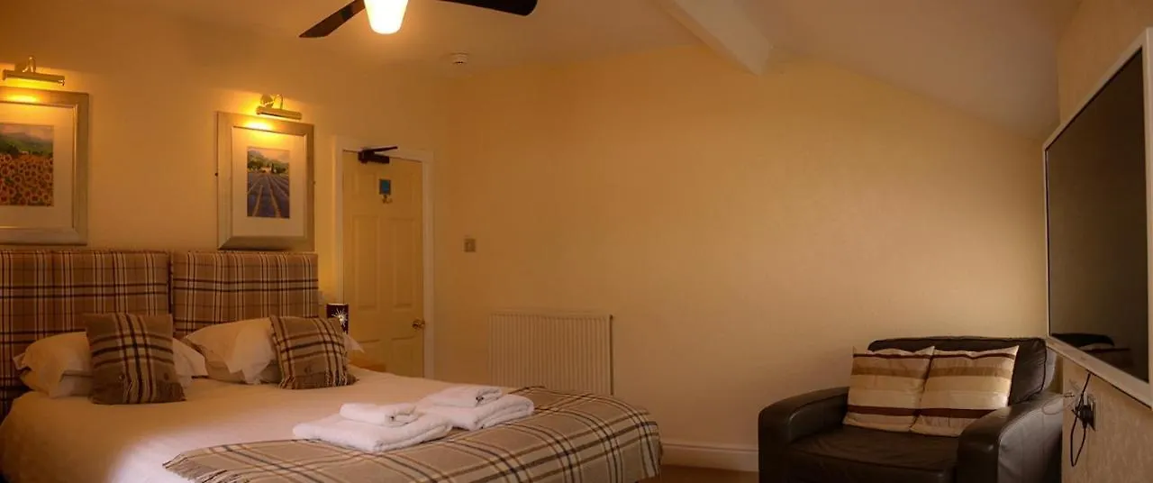 Ba Ba Guest House Chester 4*,